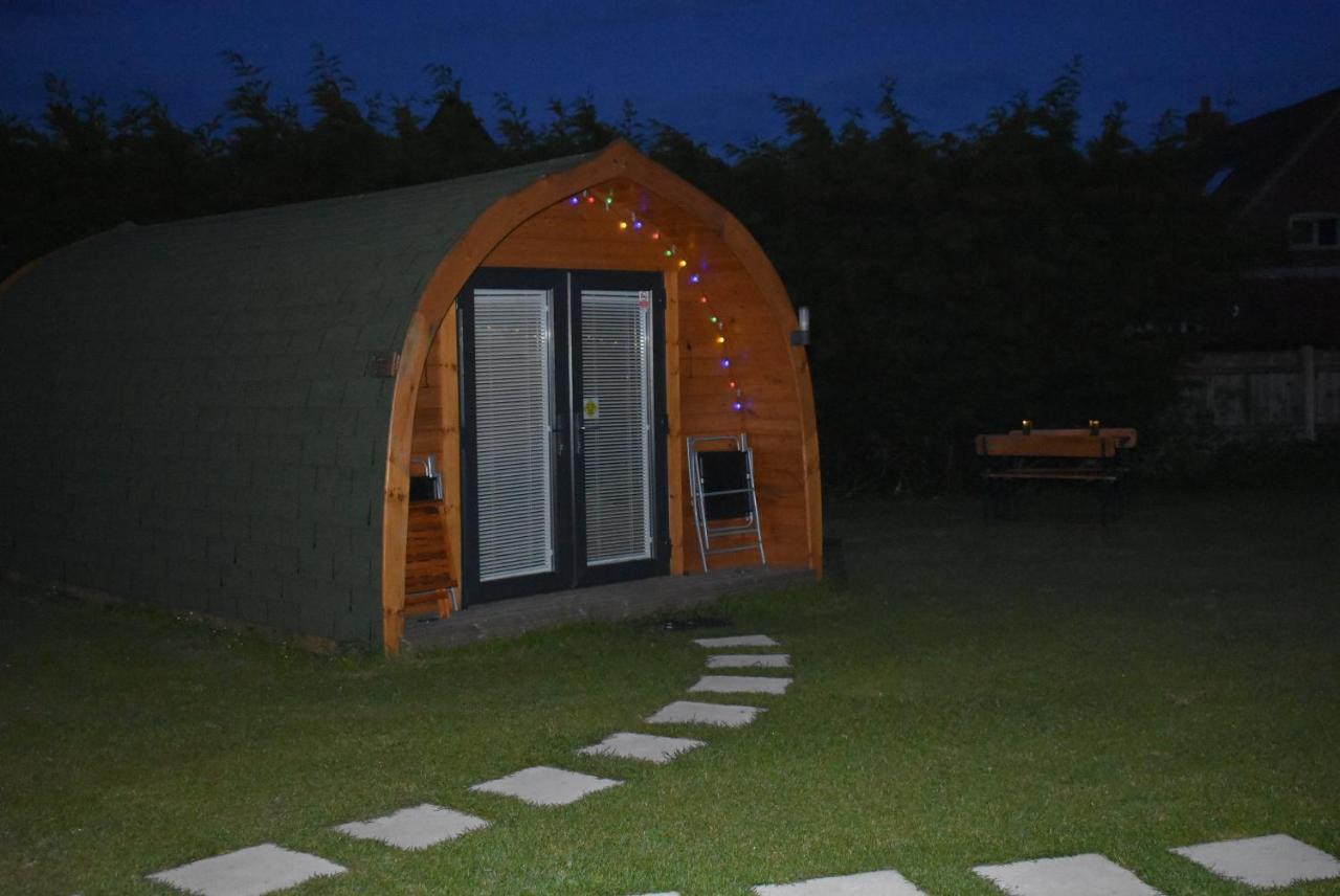 Lanterns Shepherds Huts & Glamping Happisburgh Exterior photo