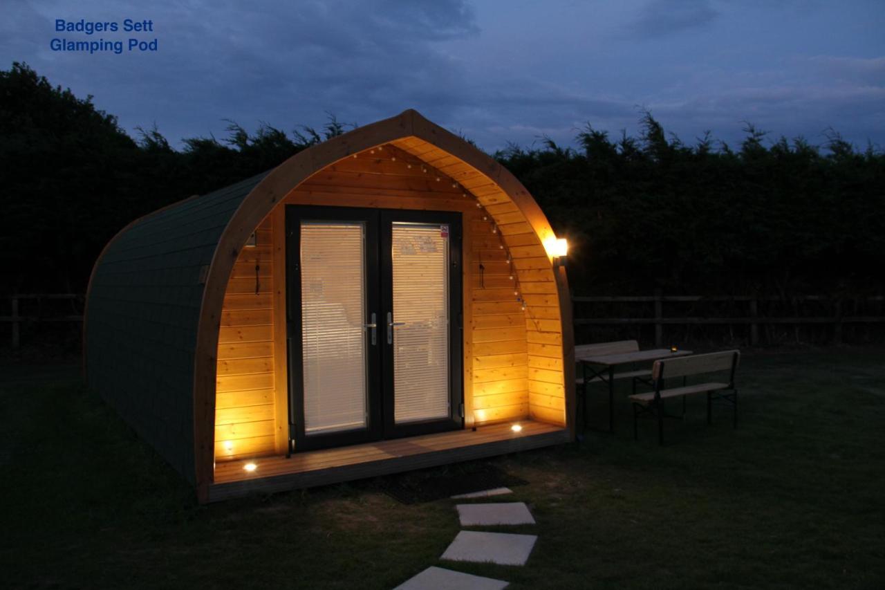 Lanterns Shepherds Huts & Glamping Happisburgh Exterior photo