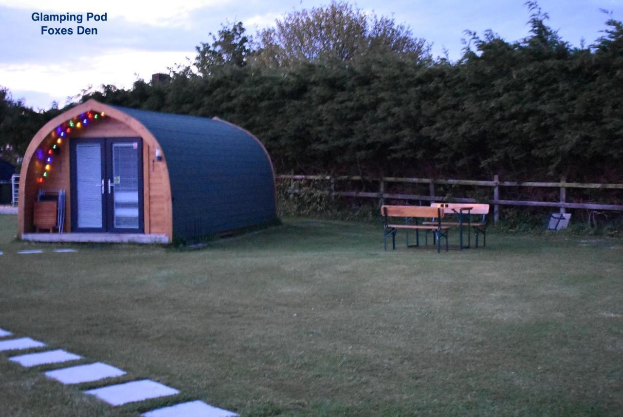 Lanterns Shepherds Huts & Glamping Happisburgh Exterior photo