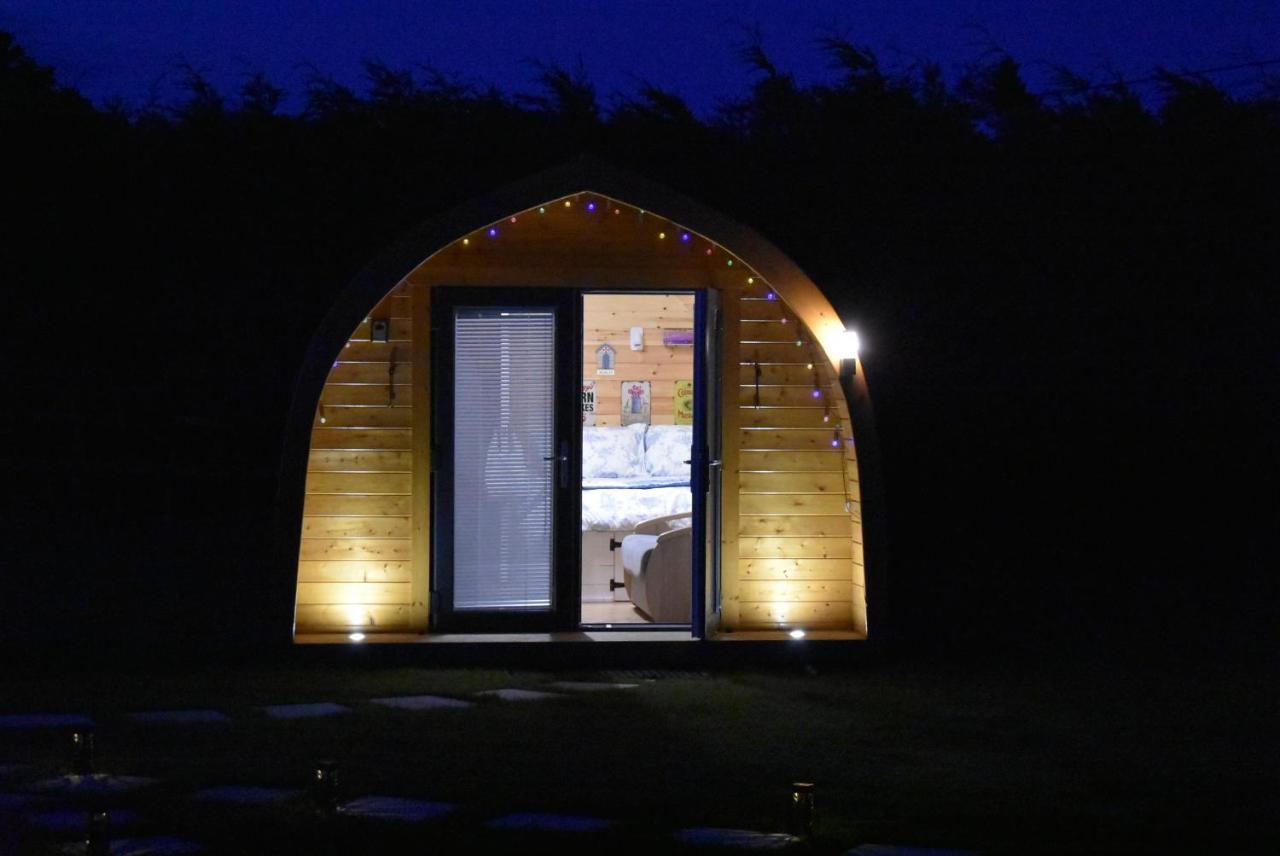 Lanterns Shepherds Huts & Glamping Happisburgh Exterior photo