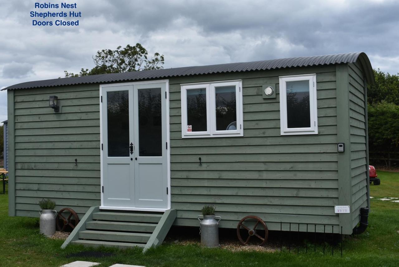 Lanterns Shepherds Huts & Glamping Happisburgh Exterior photo