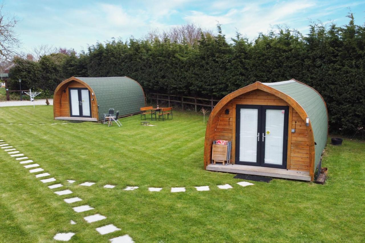 Lanterns Shepherds Huts & Glamping Happisburgh Exterior photo